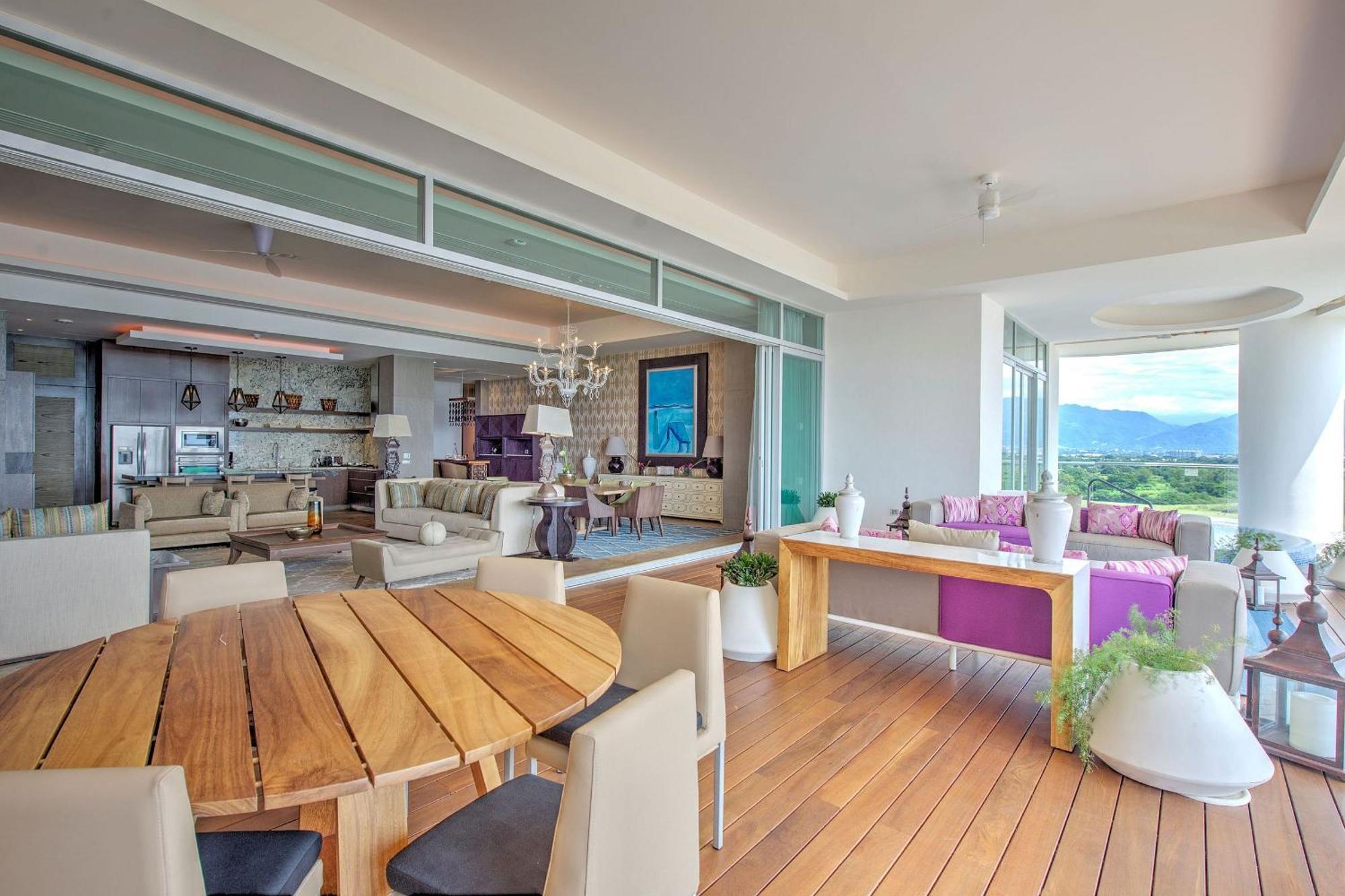 Resort The Grand Luxxe Four Bedroom Oceanview Nuevo Vallarta