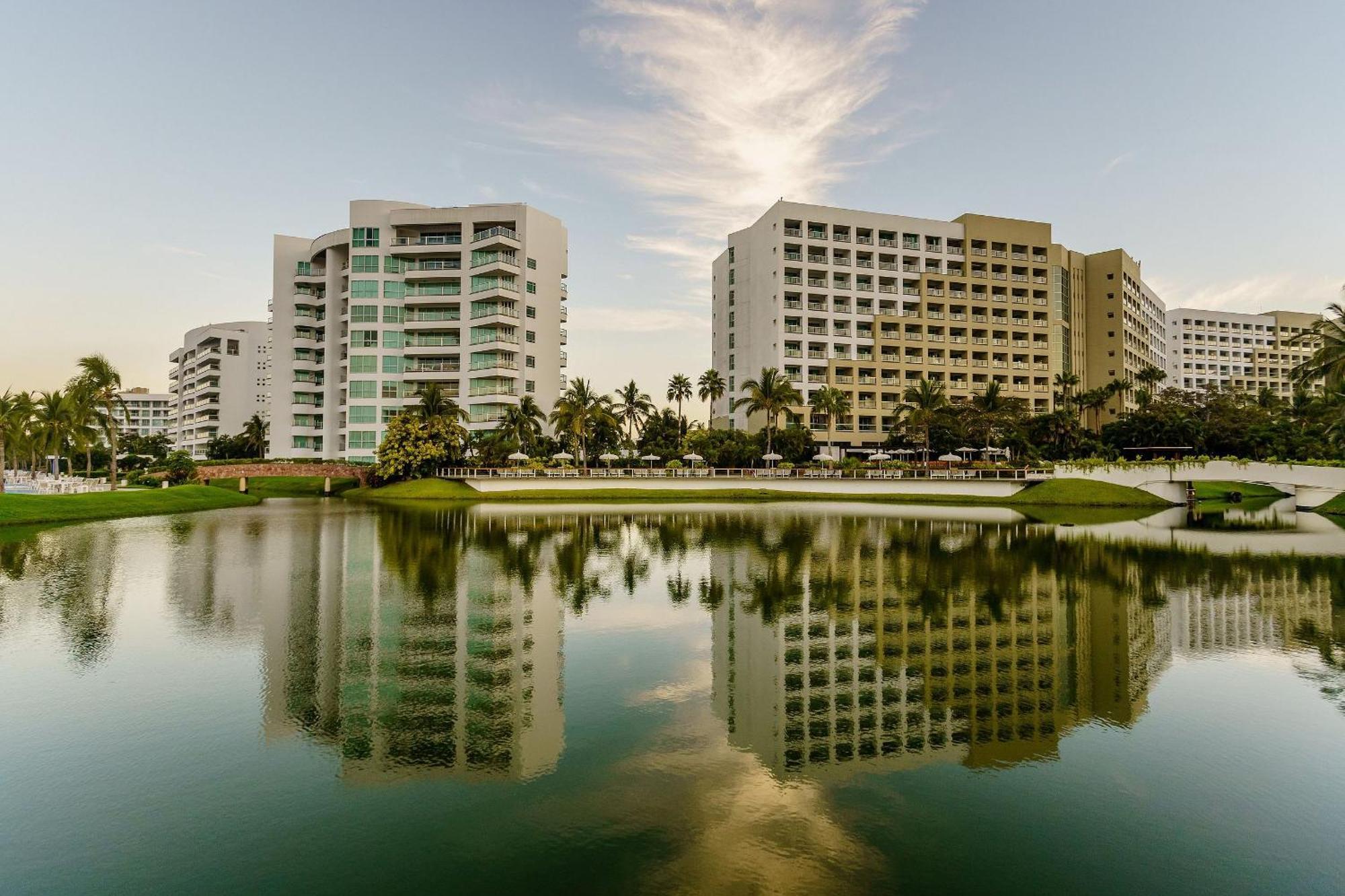 Resort The Grand Luxxe Four Bedroom Oceanview 5*