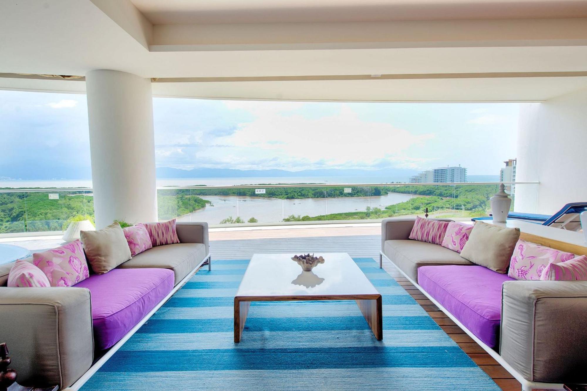 The Grand Luxxe Four Bedroom Oceanview