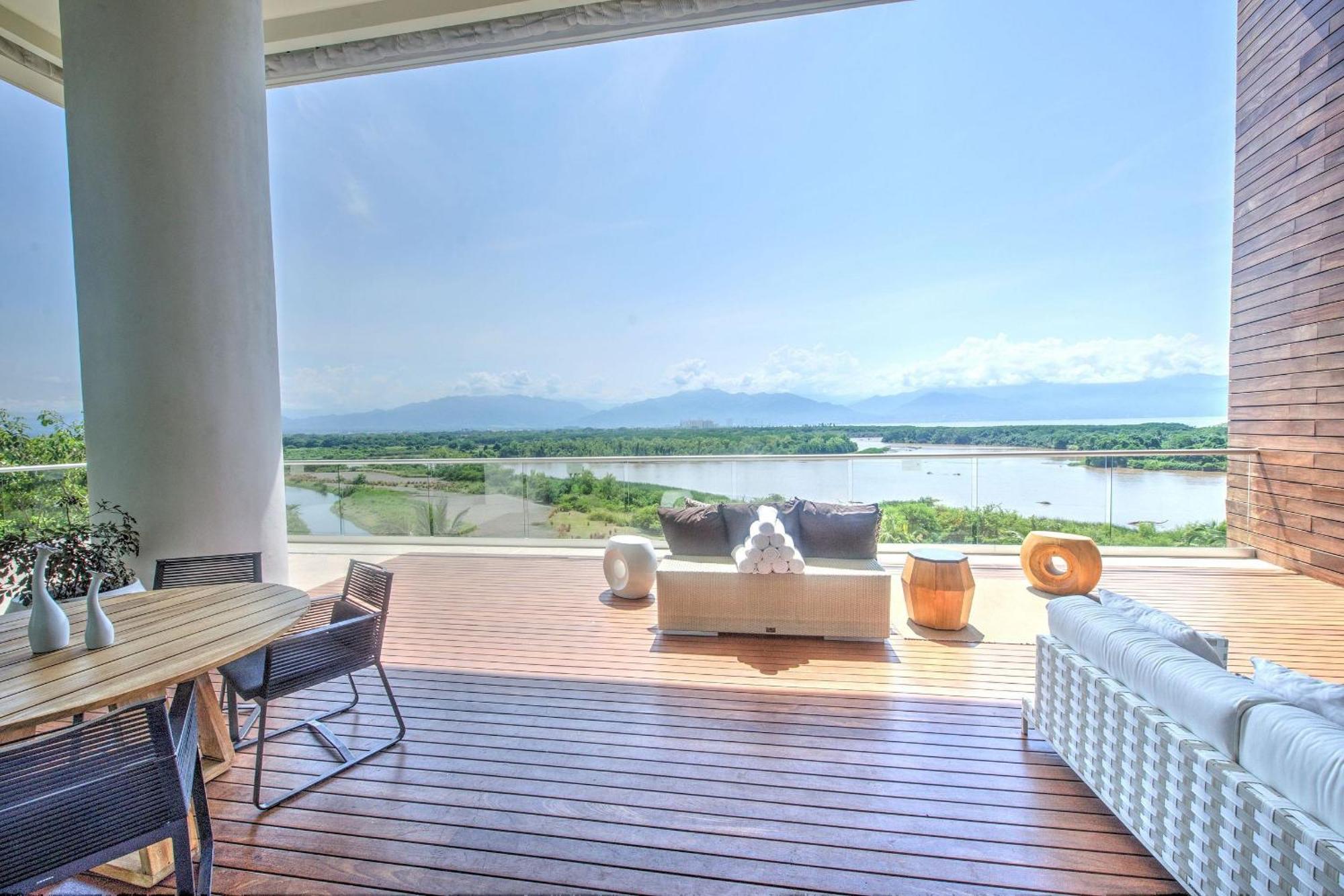 The Grand Luxxe Two Bedroom Loft Resort Nuevo Vallarta