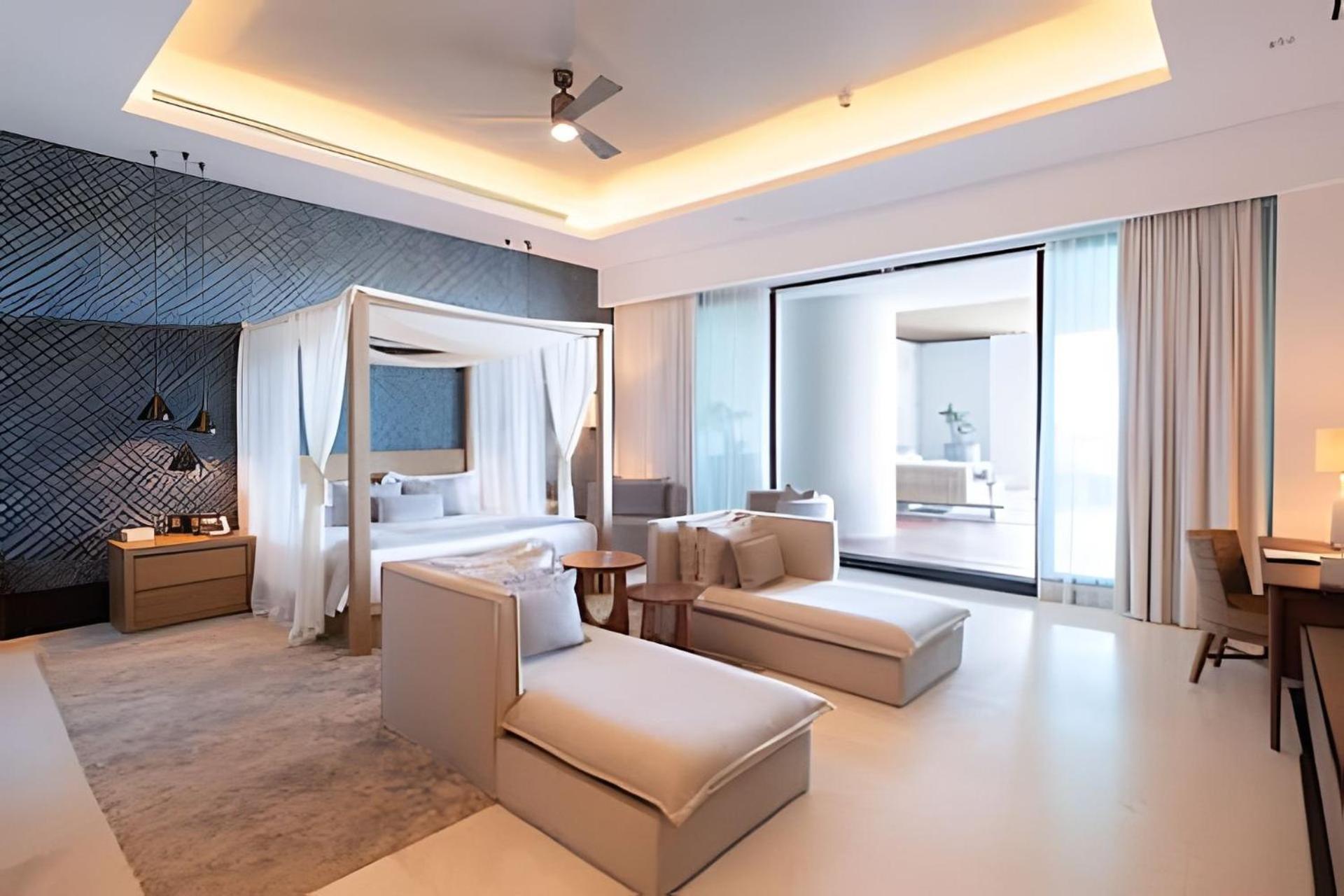 The Four Bedroom Empire Estates Resort *