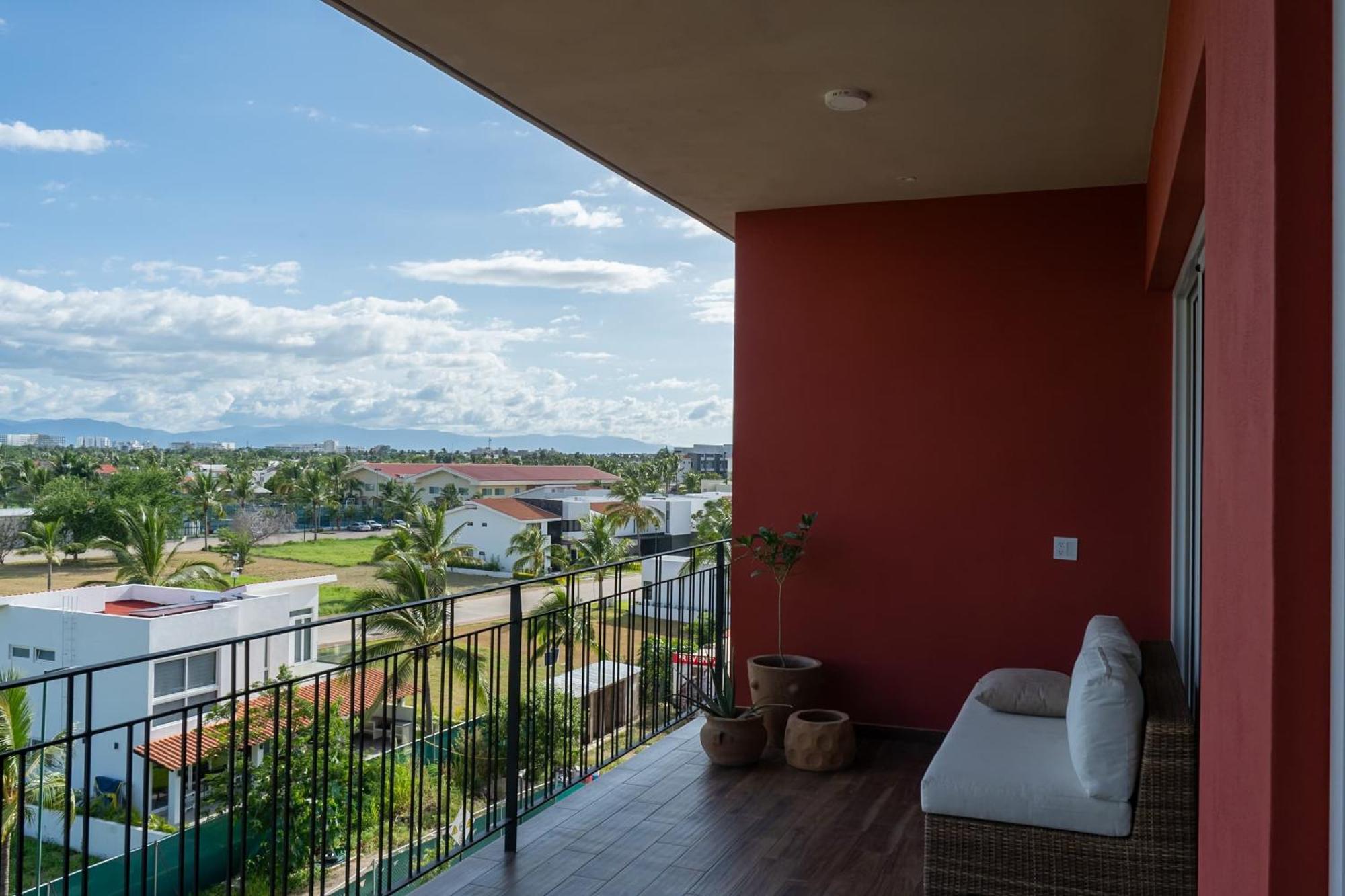 Tranquile & Freshly Renovated *