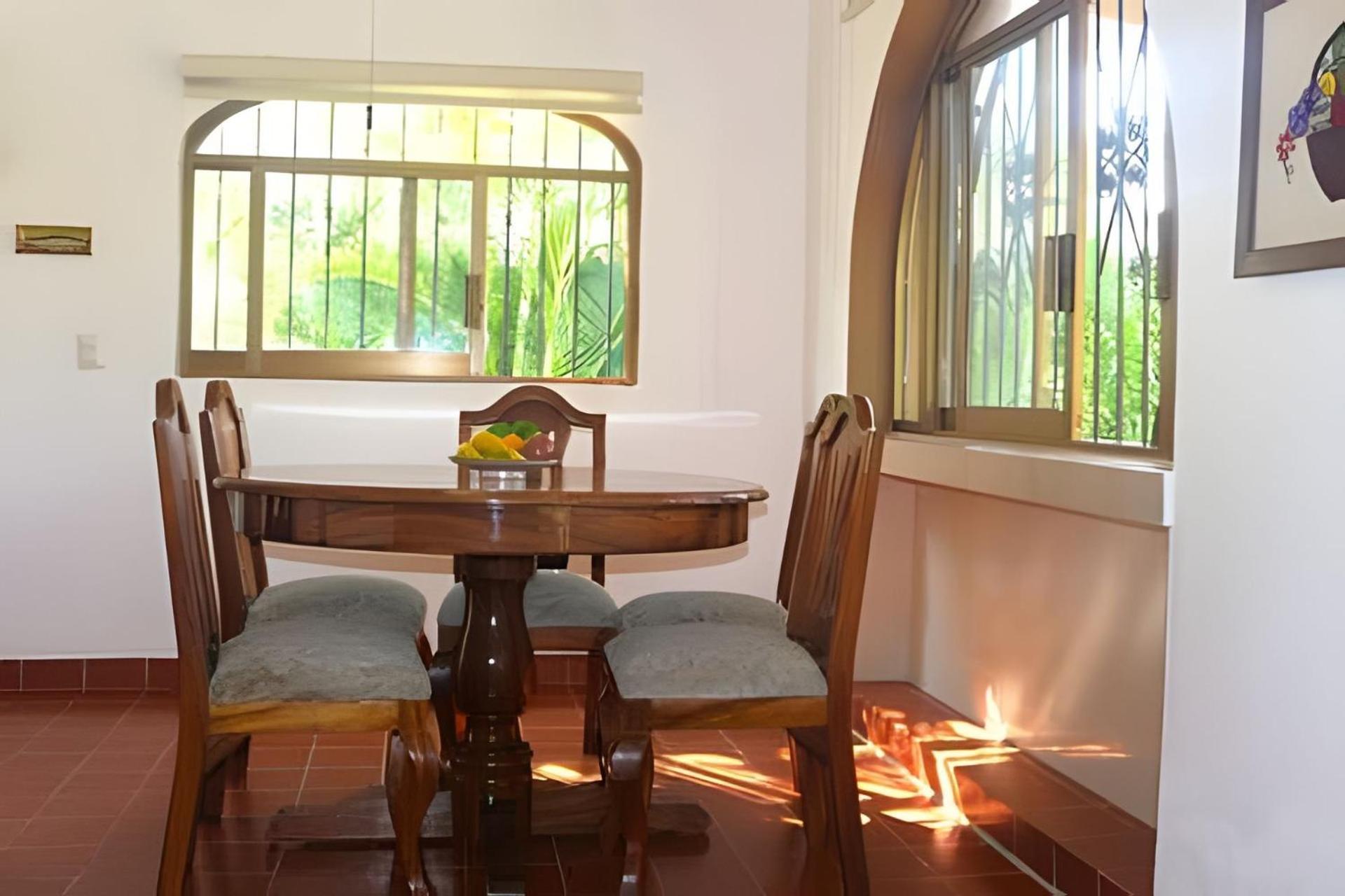 Сasa de vacaciones Casa De Abuelos Con Jardin Y Vista Al Canal *