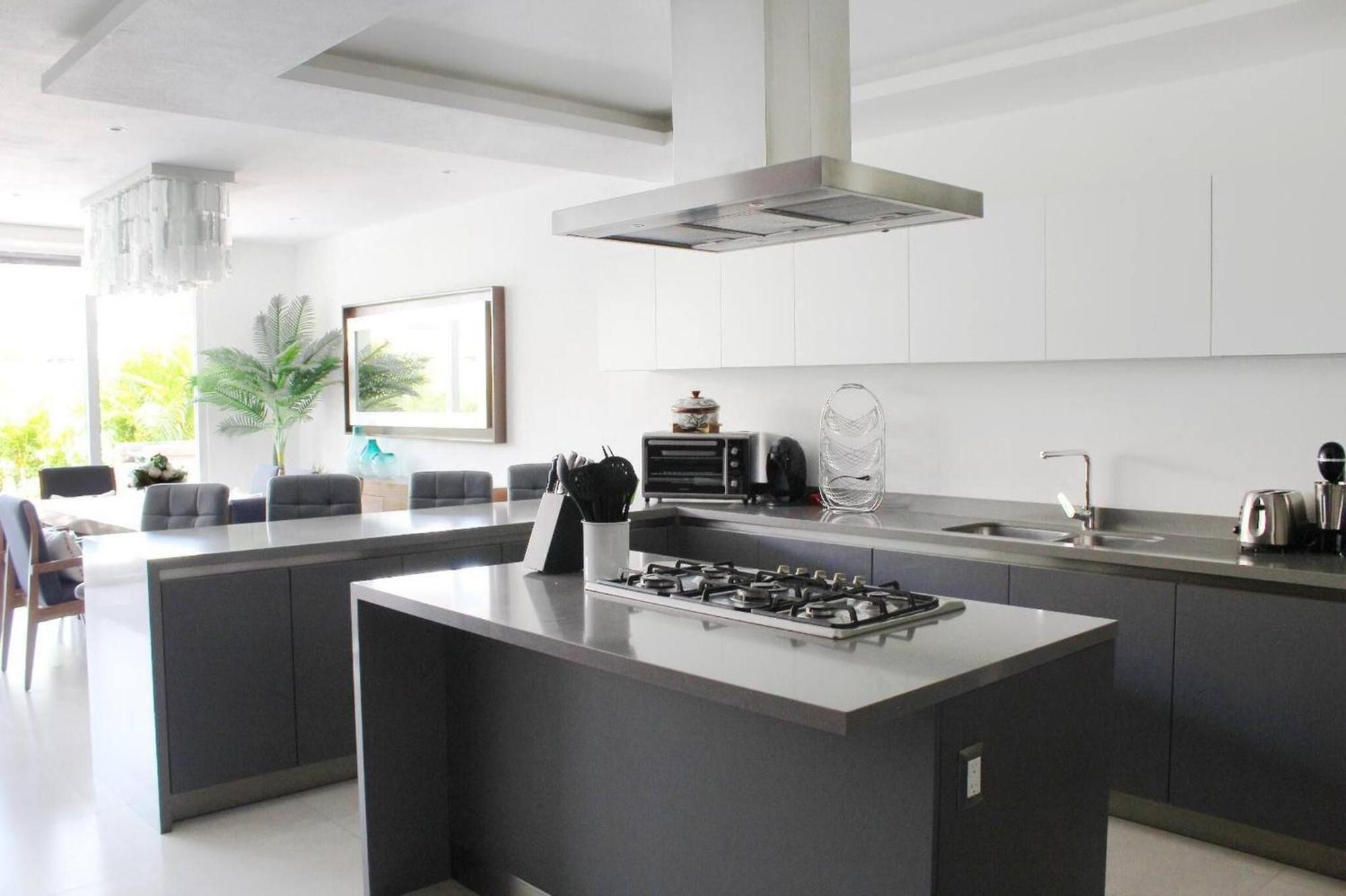 New Beautiful House In El Tigre, Golf Club, Punta Cala 205 Villa *