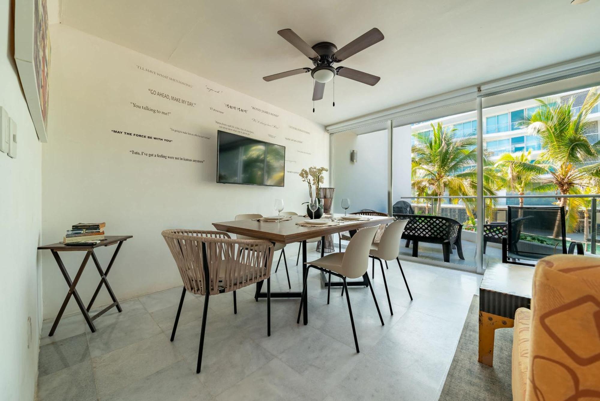 Beachfront Duplex With Multiple Pools - Beachclub Apartamento *