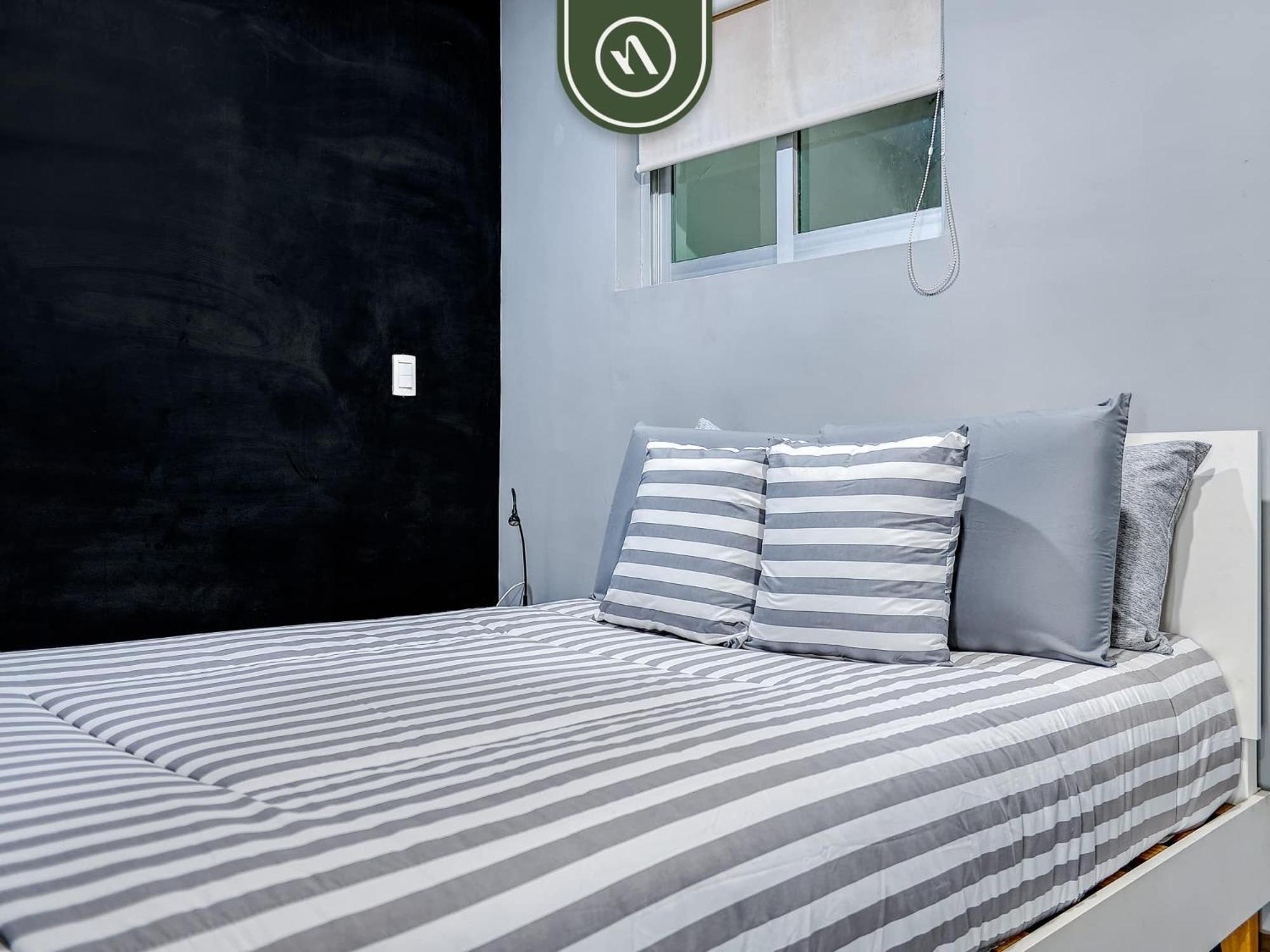2br In - Access
