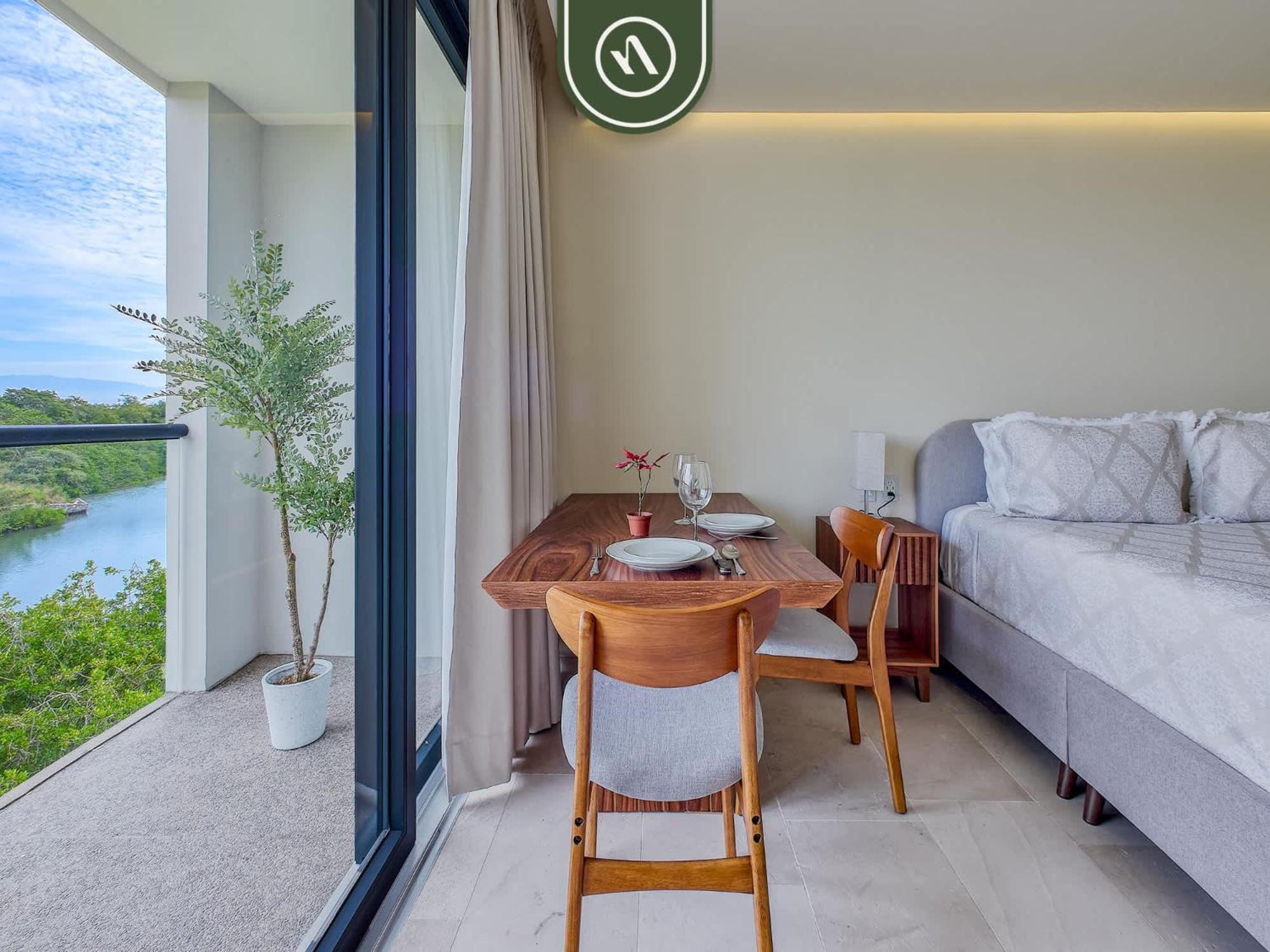 Luxury With Canal View - Near *