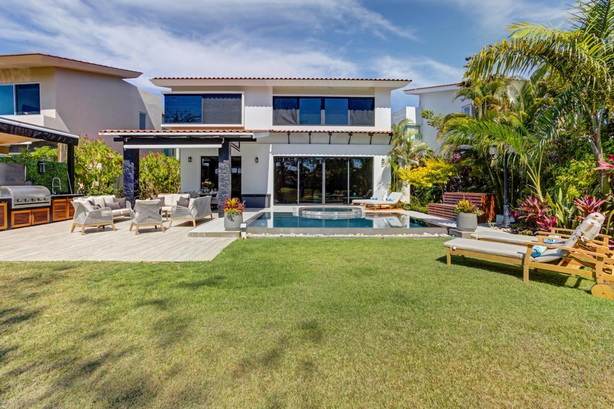 Сasa de vacaciones El Tigre, Mariposa With Private Pool