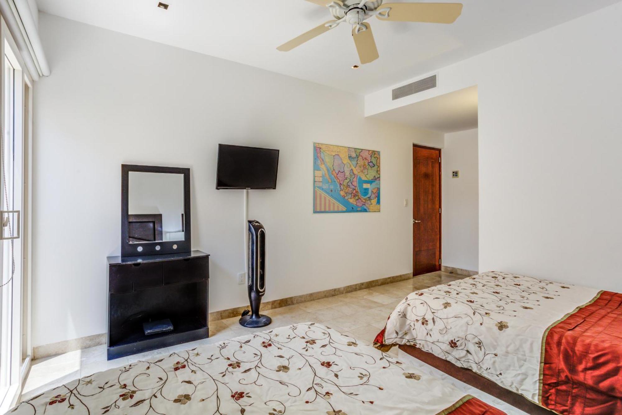 El Tigre, Isla Palmares With Balcony & Shared Pool * Nuevo Vallarta