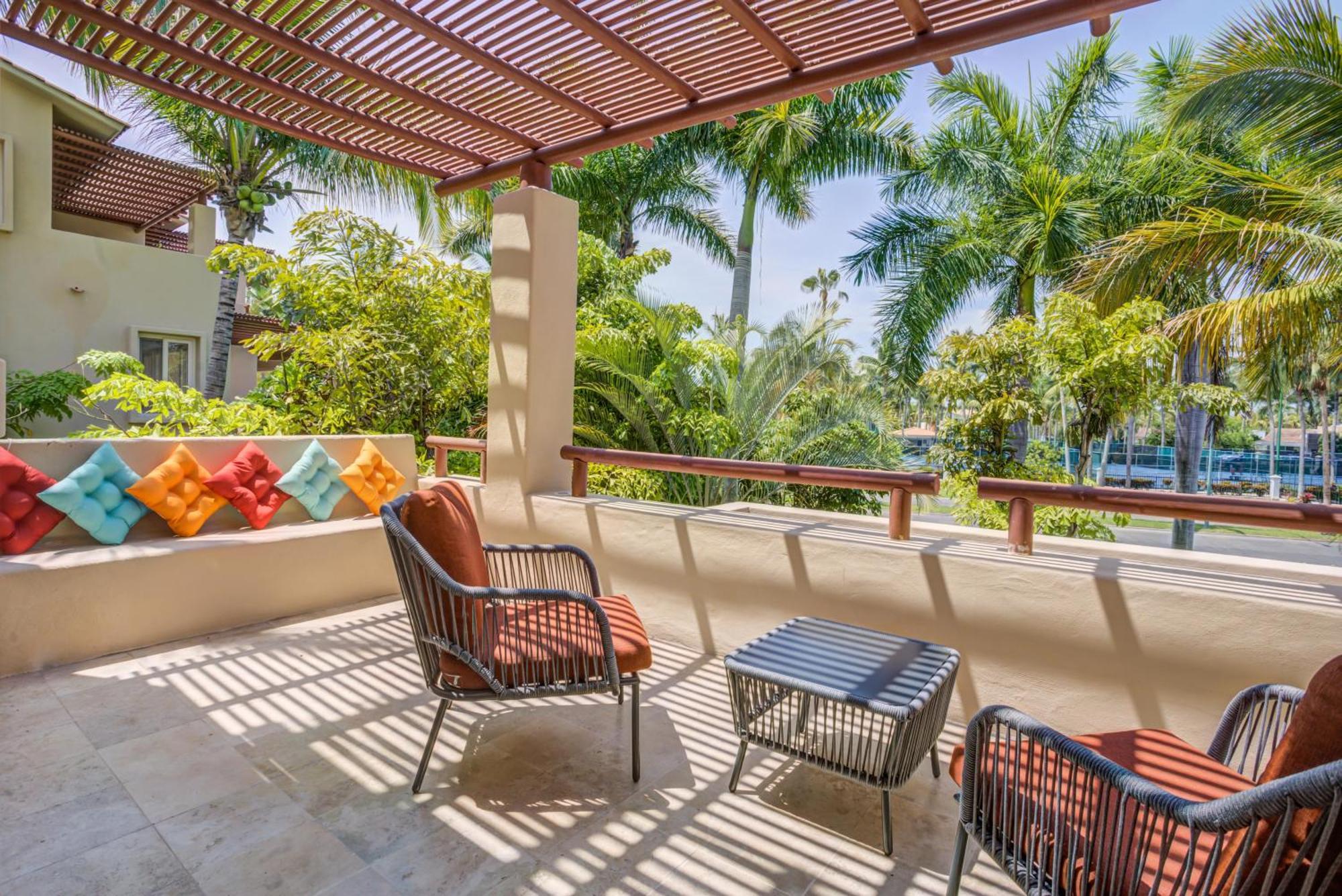 El Tigre, Isla Palmares With Balcony & Shared Pool