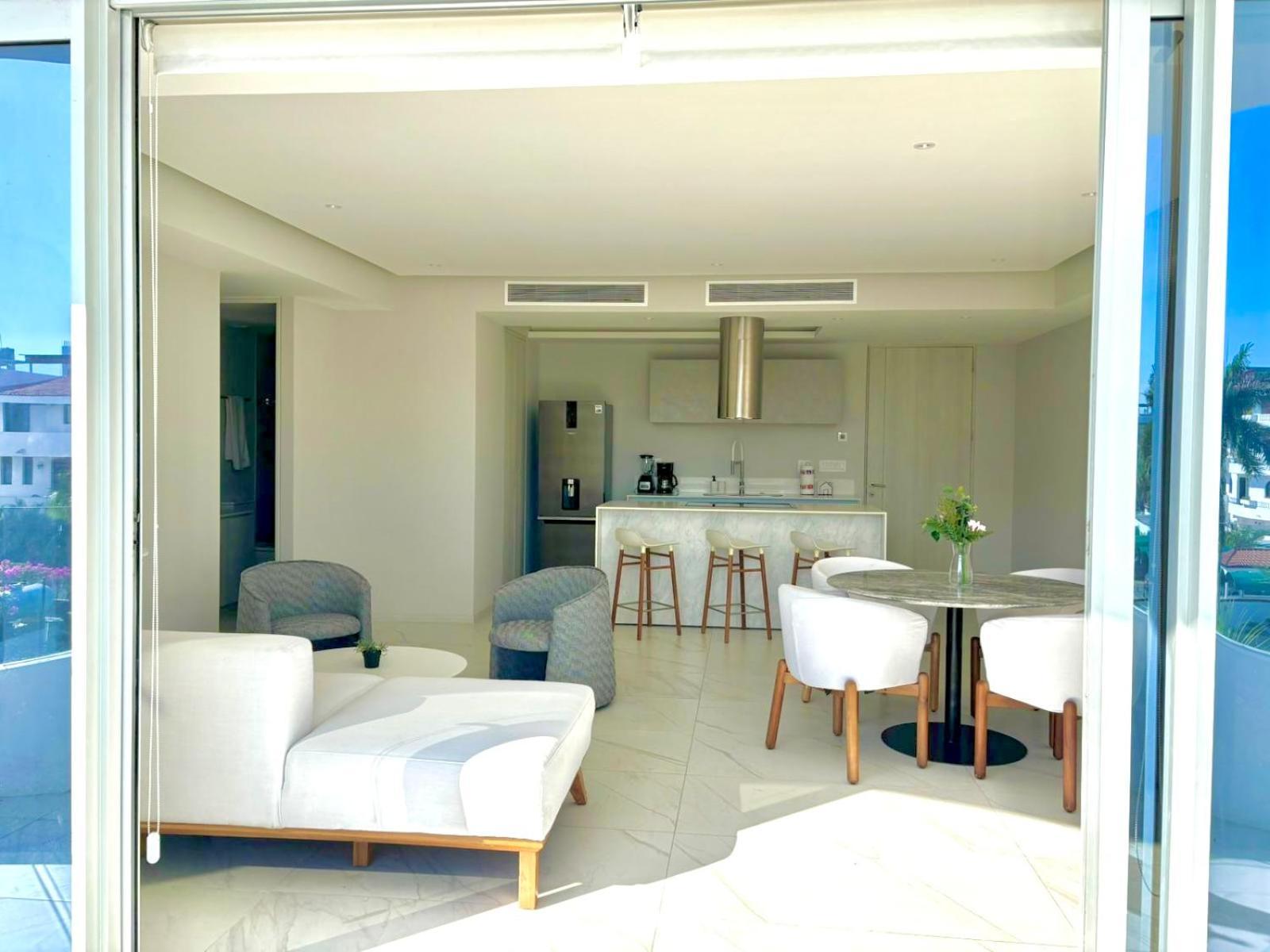Park Life Nautico Vacational Apartment