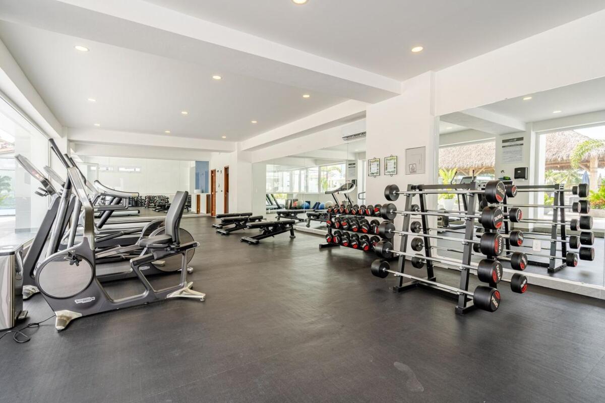 New Luxury In Exclusive Area!