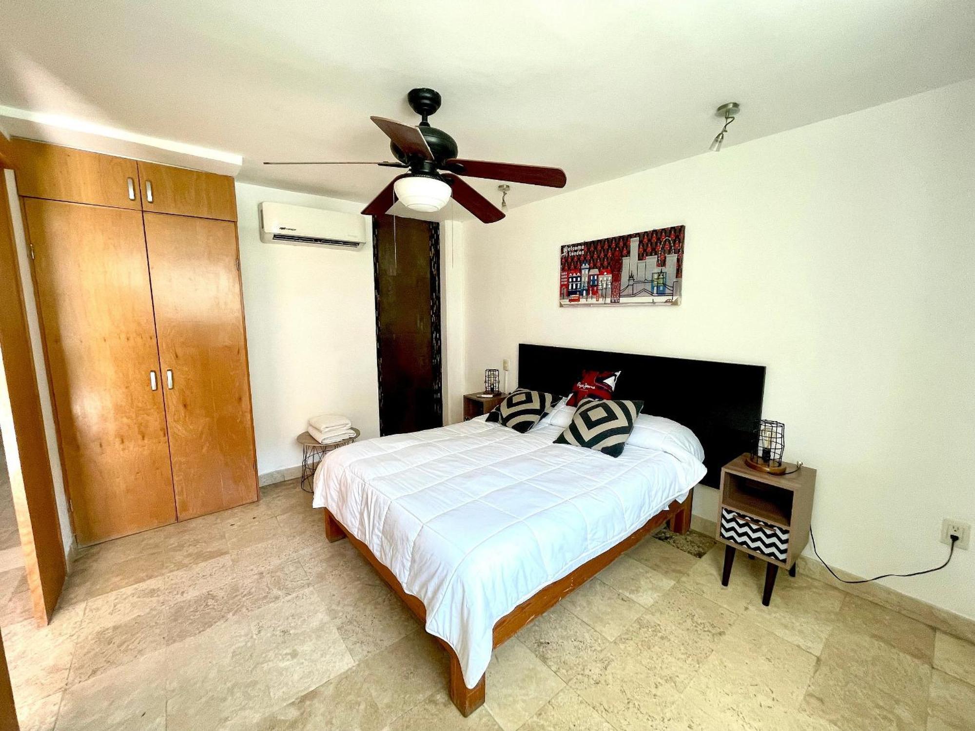Depto 2 Pisos, Vista Alberca. A 50 Mts Del Mar Apartamento *