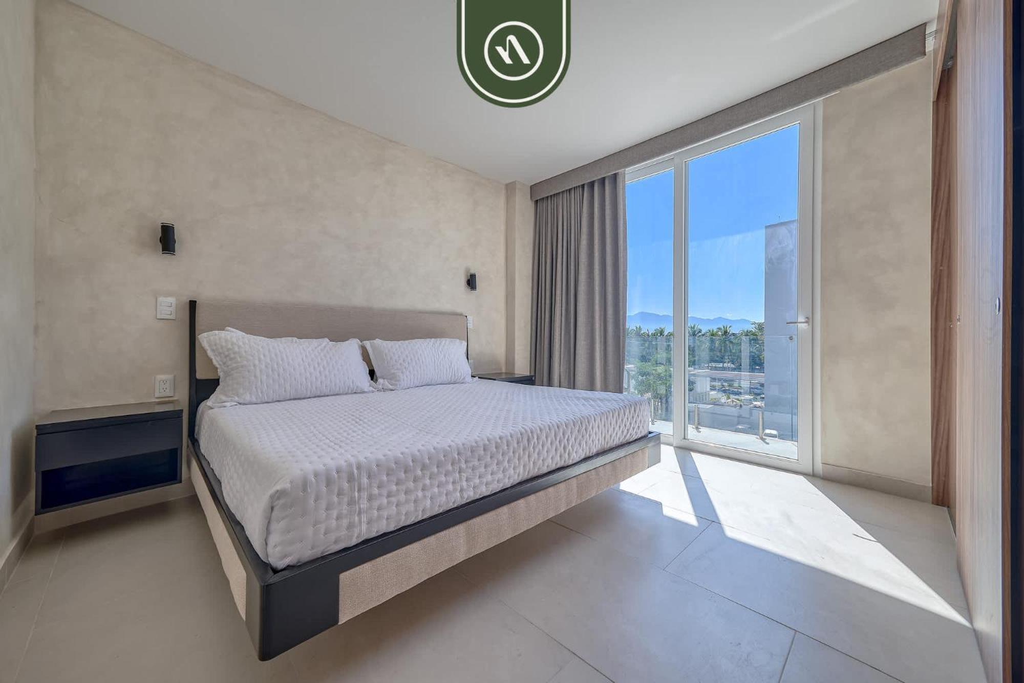 Luxury 2 Bedroom Near Beaches - Pools - Gym * Nuevo Vallarta