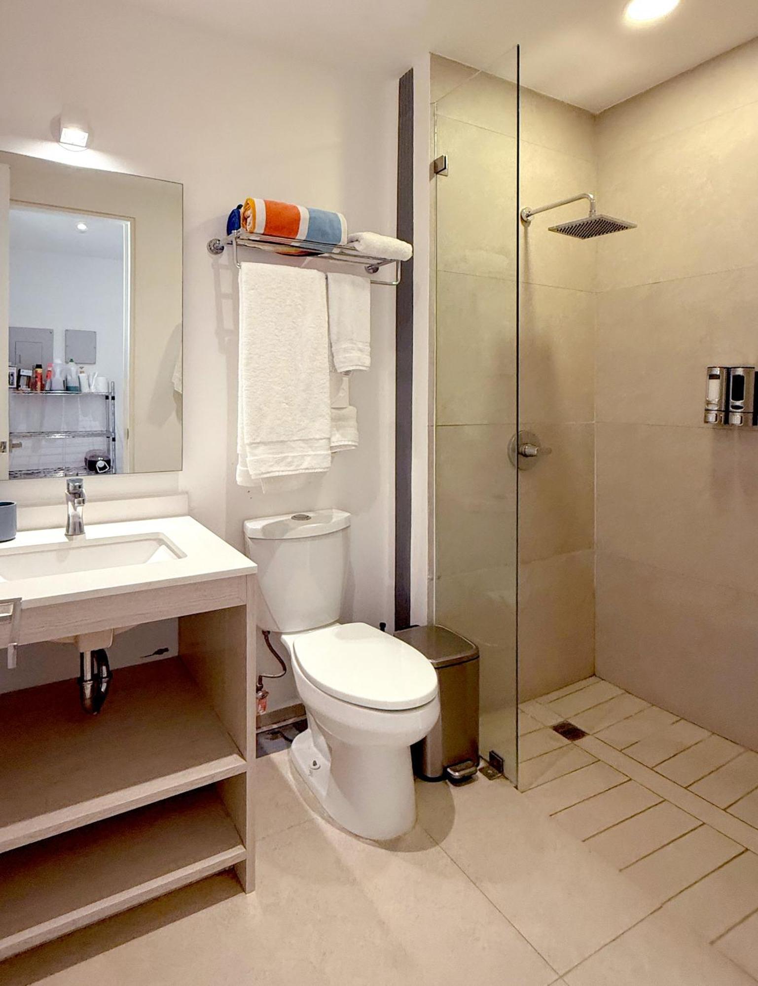 Restyle: Ocean Front + Pool Apartamento