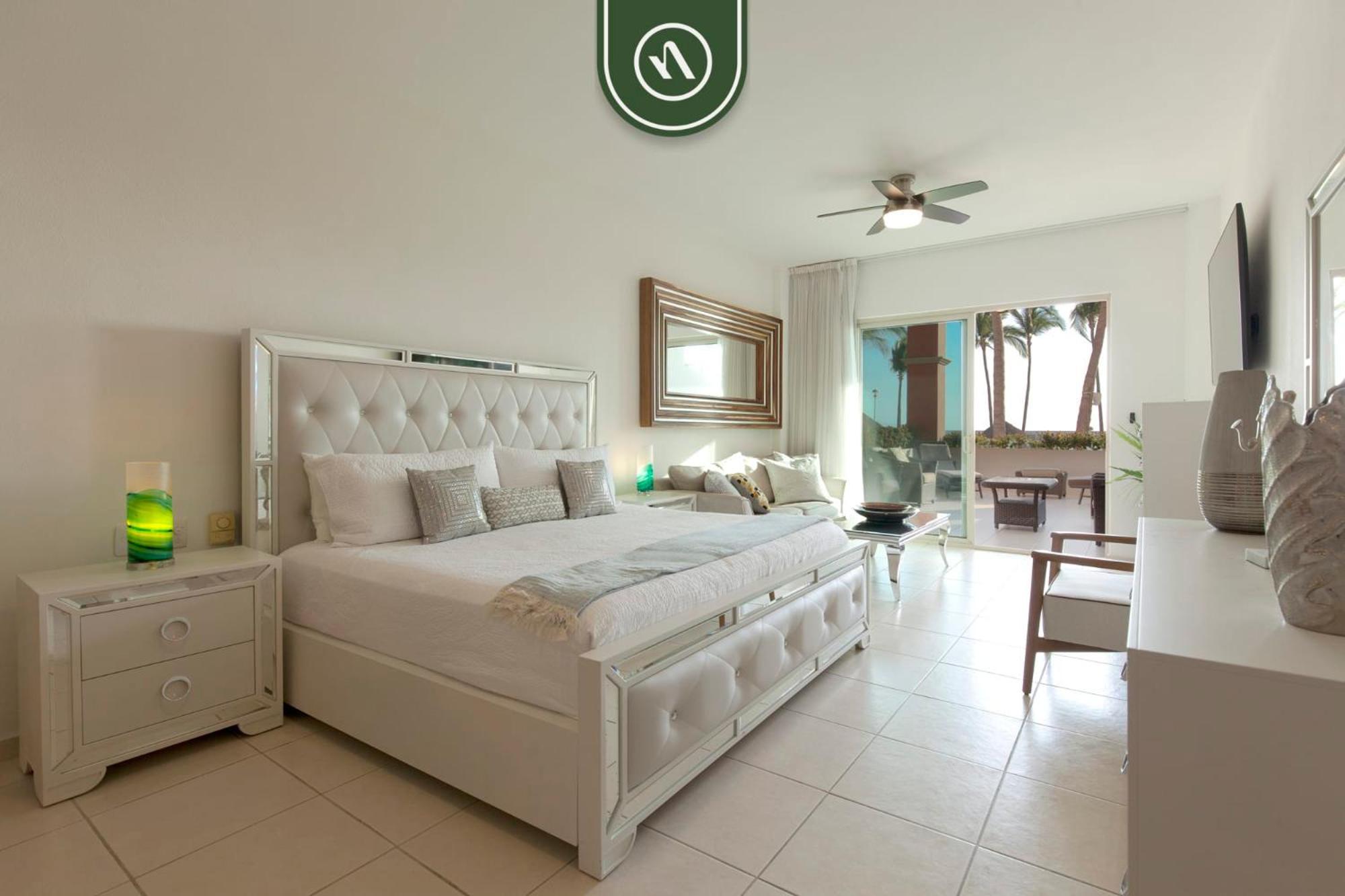 Amazing With Private Patio With Ocean View * Nuevo Vallarta