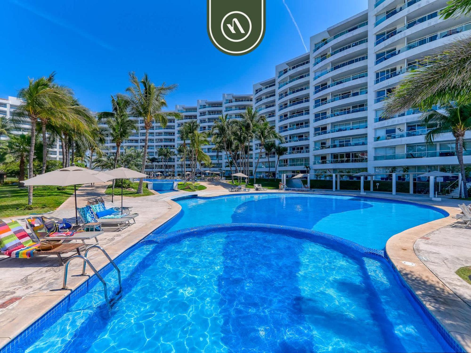 Oceanfron 4 Bedroom - - Wyndham Pool *