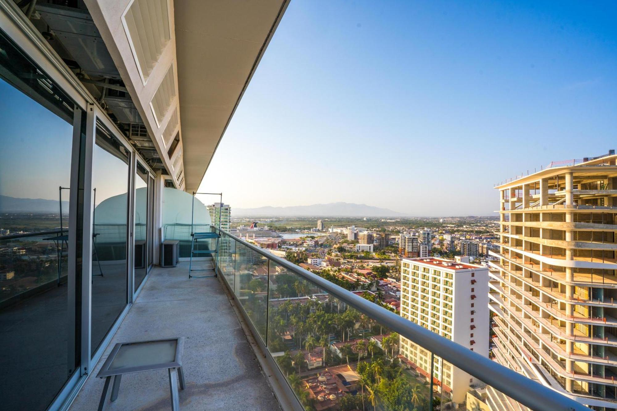 Peninsula Puerto Vallarta
