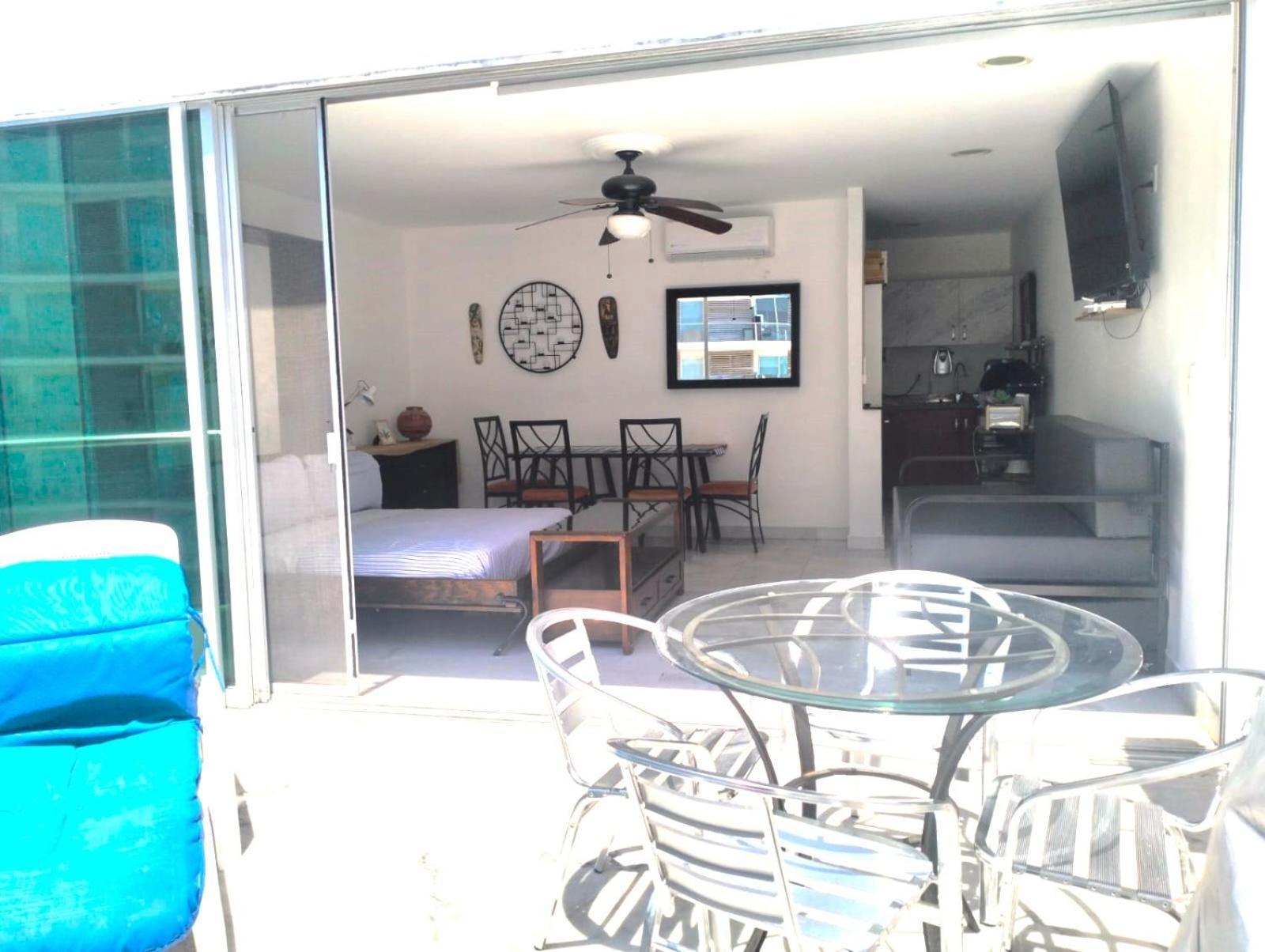Apartamento Estudio 573 Nuevo Vallarta, Frente Al Mar, Equipado Y Amueblado ! *