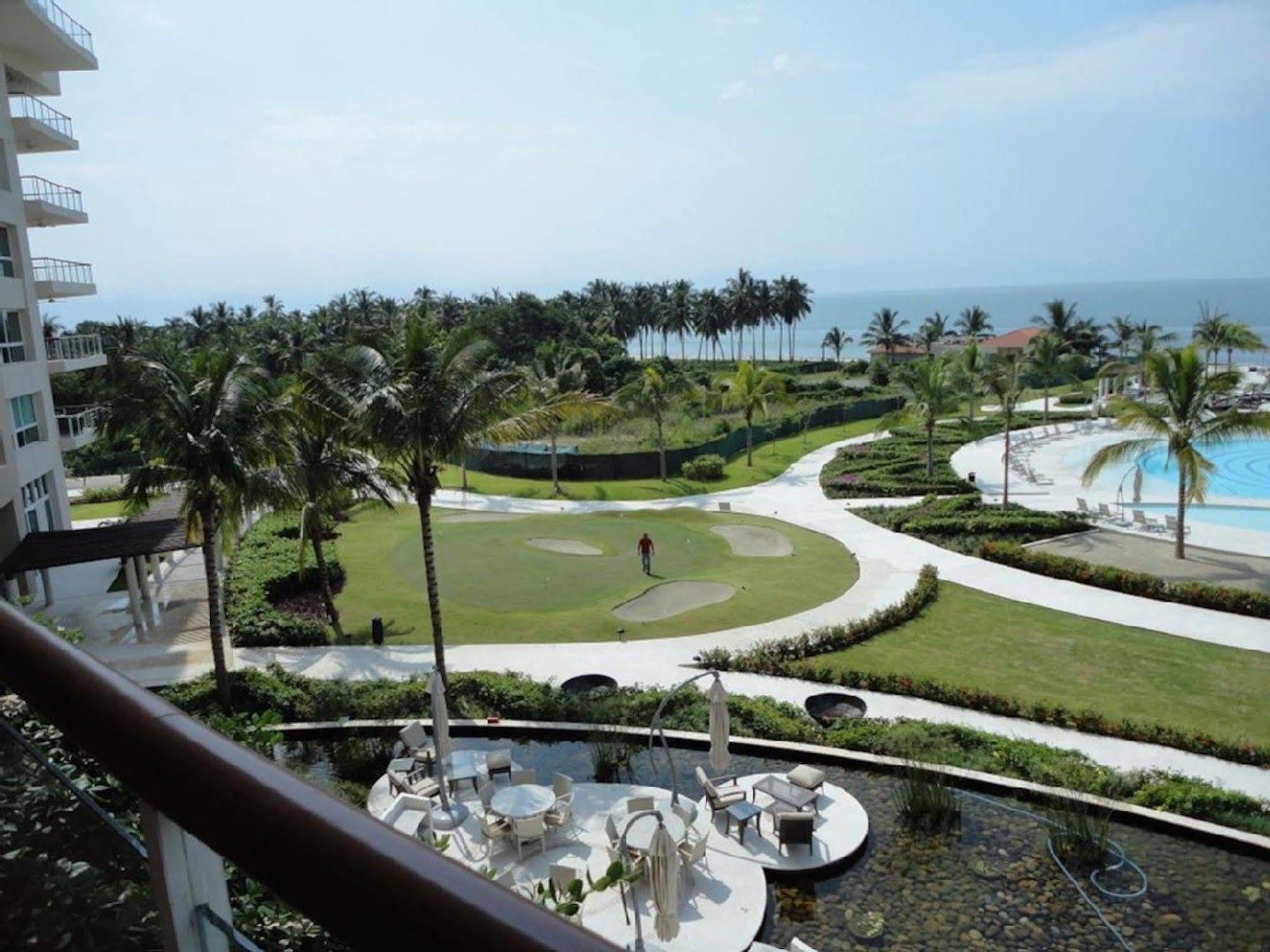 Hotel Unlimited Luxury - Gran Marina