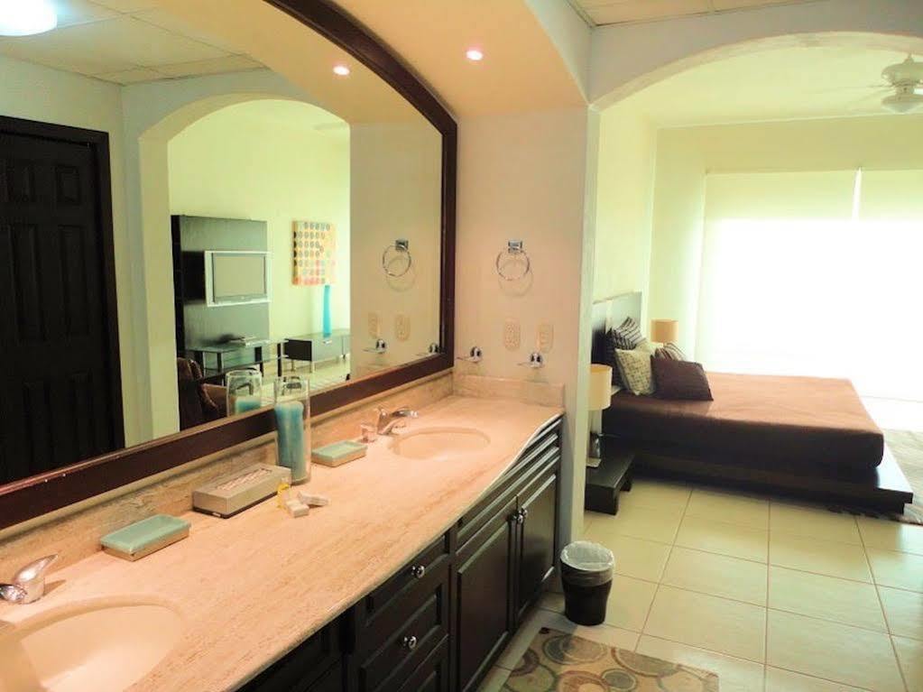 Hotel Unlimited Luxury - Gran Marina