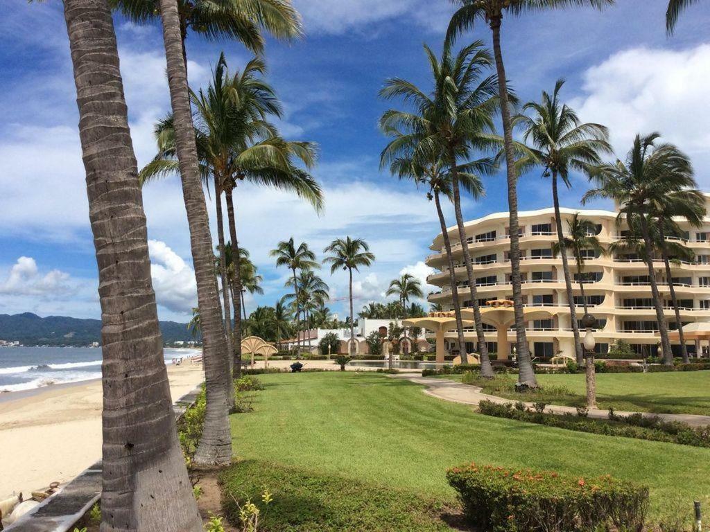Holiday home Quinta Del Mar Oceanfront Condo- Penthouse With Roof Top Patio