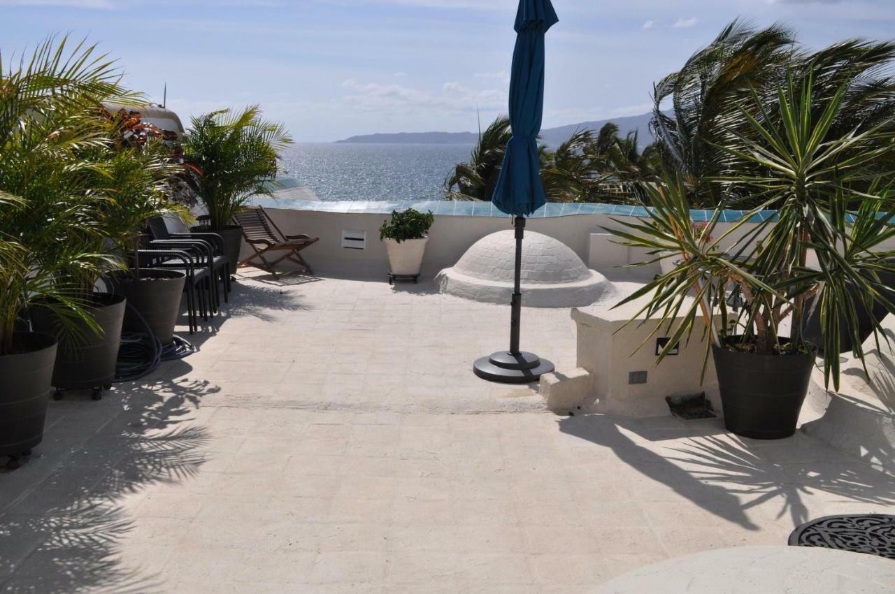 Quinta Del Mar Oceanfront Condo- Penthouse With Roof Top Patio Holiday home