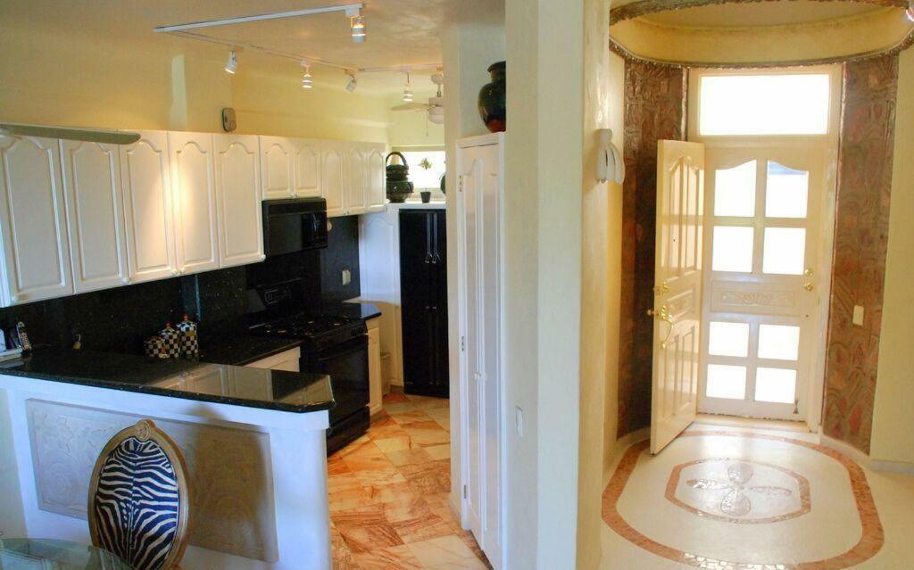 Holiday home Quinta Del Mar Oceanfront Condo- Penthouse With Roof Top Patio Nuevo Vallarta