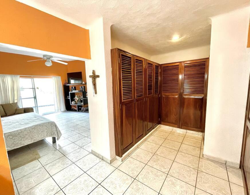 Casa Con Piscina Cerca De Playa