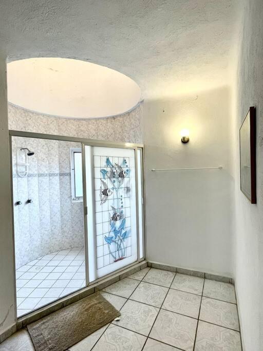Casa Con Piscina Cerca De Playa