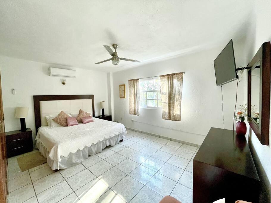 Casa Con Piscina Cerca De Playa Сasa de vacaciones