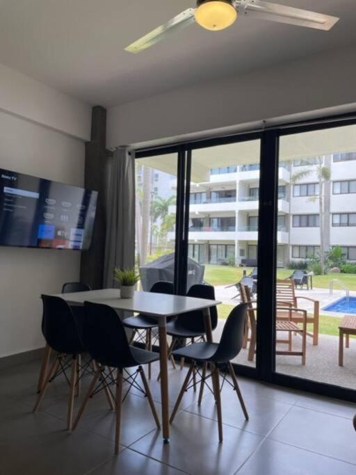 Lovely 2 Bedroom Pool Front Apartamento Nuevo Vallarta