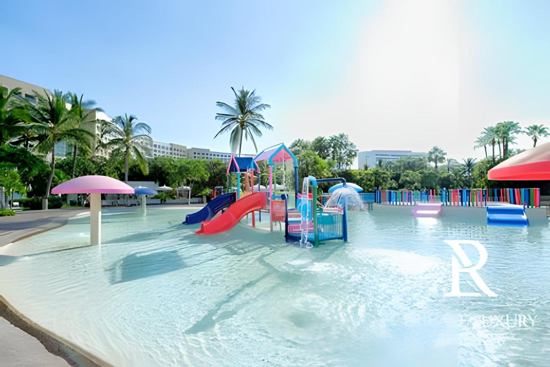 Grand Luxxe Two Bedroom Villa- Hotel
