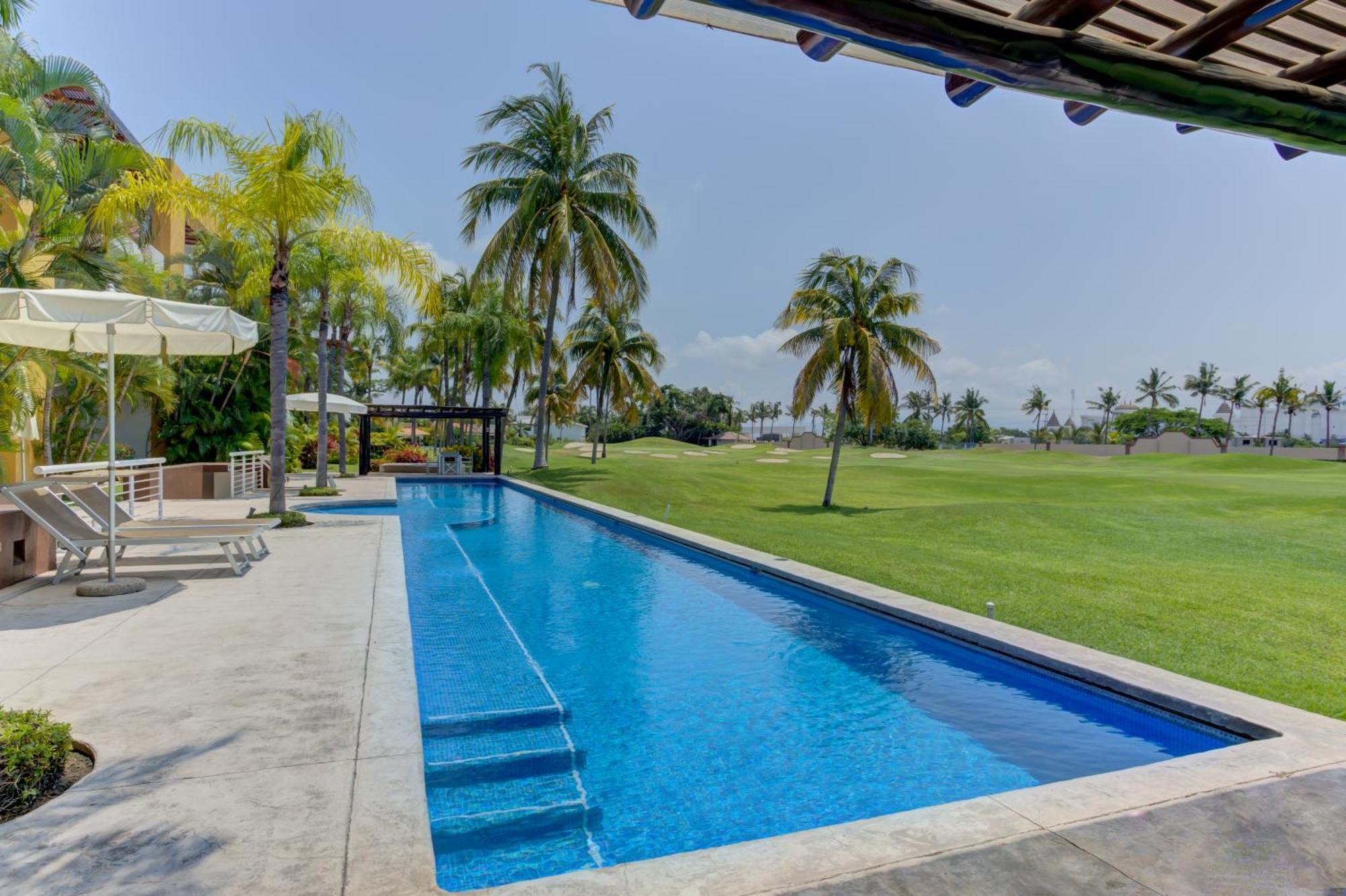 Apartamento El Tigre, Ibiza With Pool And Golf Views Nuevo Vallarta