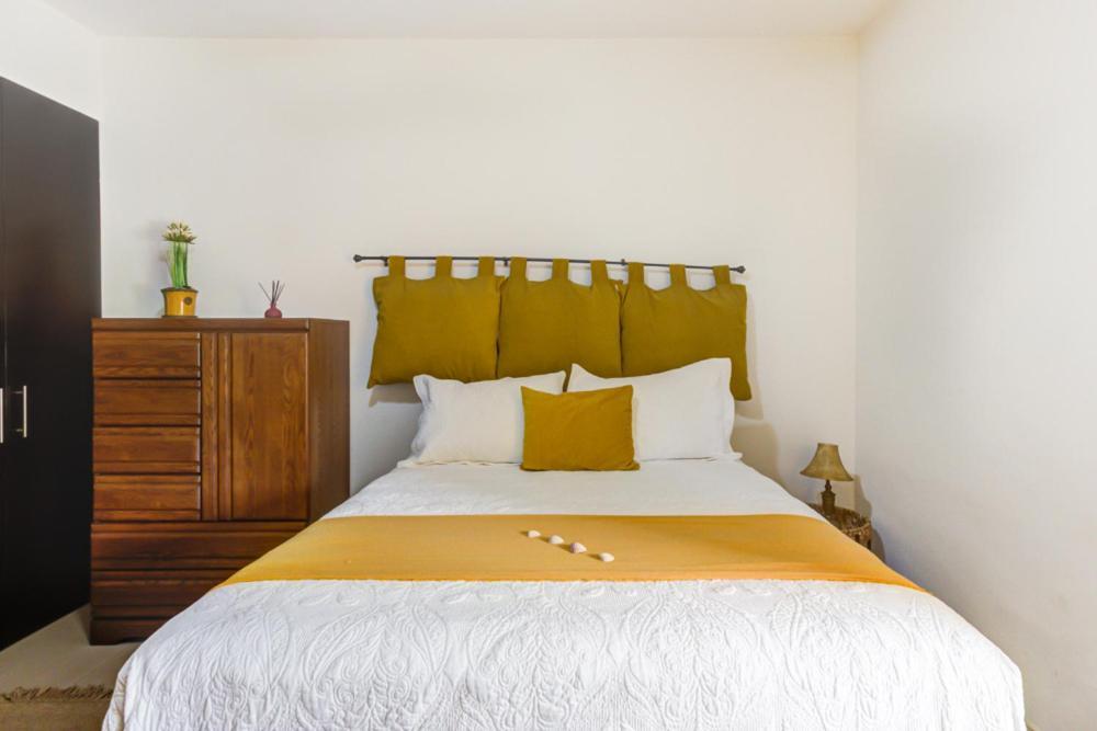 Apartamento El Tigre, Ibiza With Pool And Golf Views