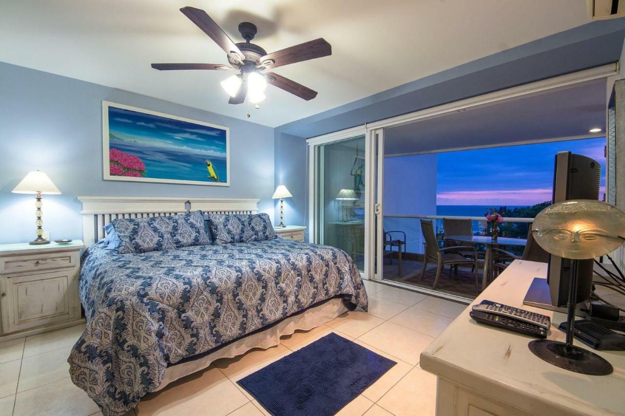 Breathtaking Magna Beachfront Condo, 3 Bedrooms Sleeps 6 * Nuevo Vallarta