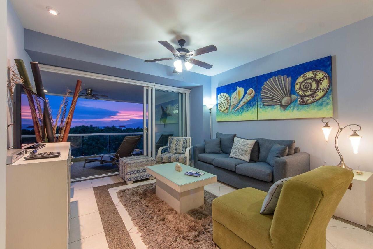 Holiday home Breathtaking Magna Beachfront Condo, 3 Bedrooms Sleeps 6 *