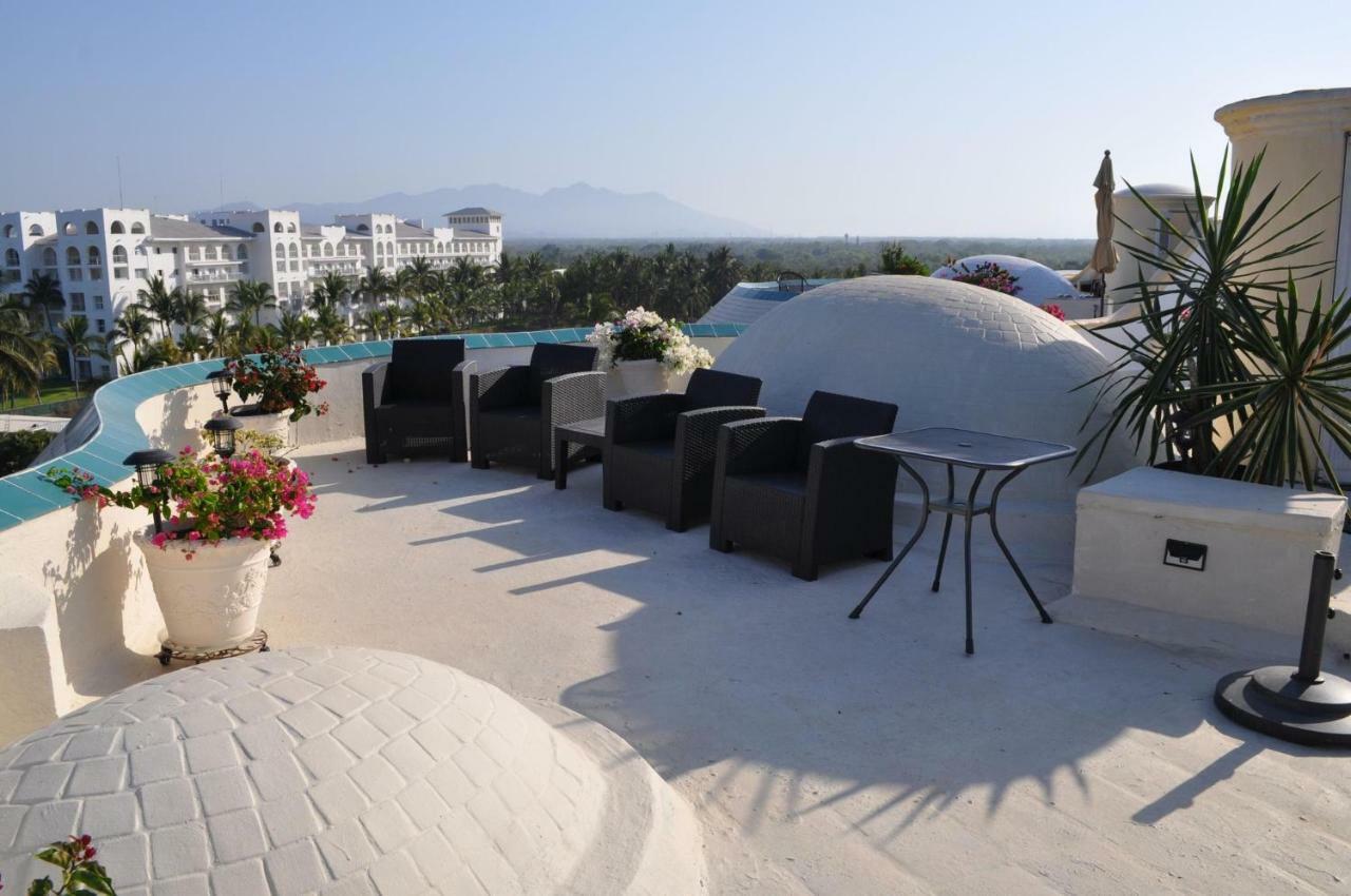 Quinta Del Mar Oceanfront Condo- Penthouse With Roof Top Patio * Nuevo Vallarta